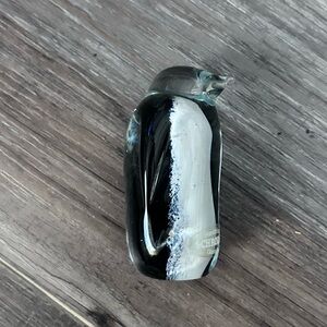 Schroders Handblown New Zealand Glass Penguin (3" PAN 1